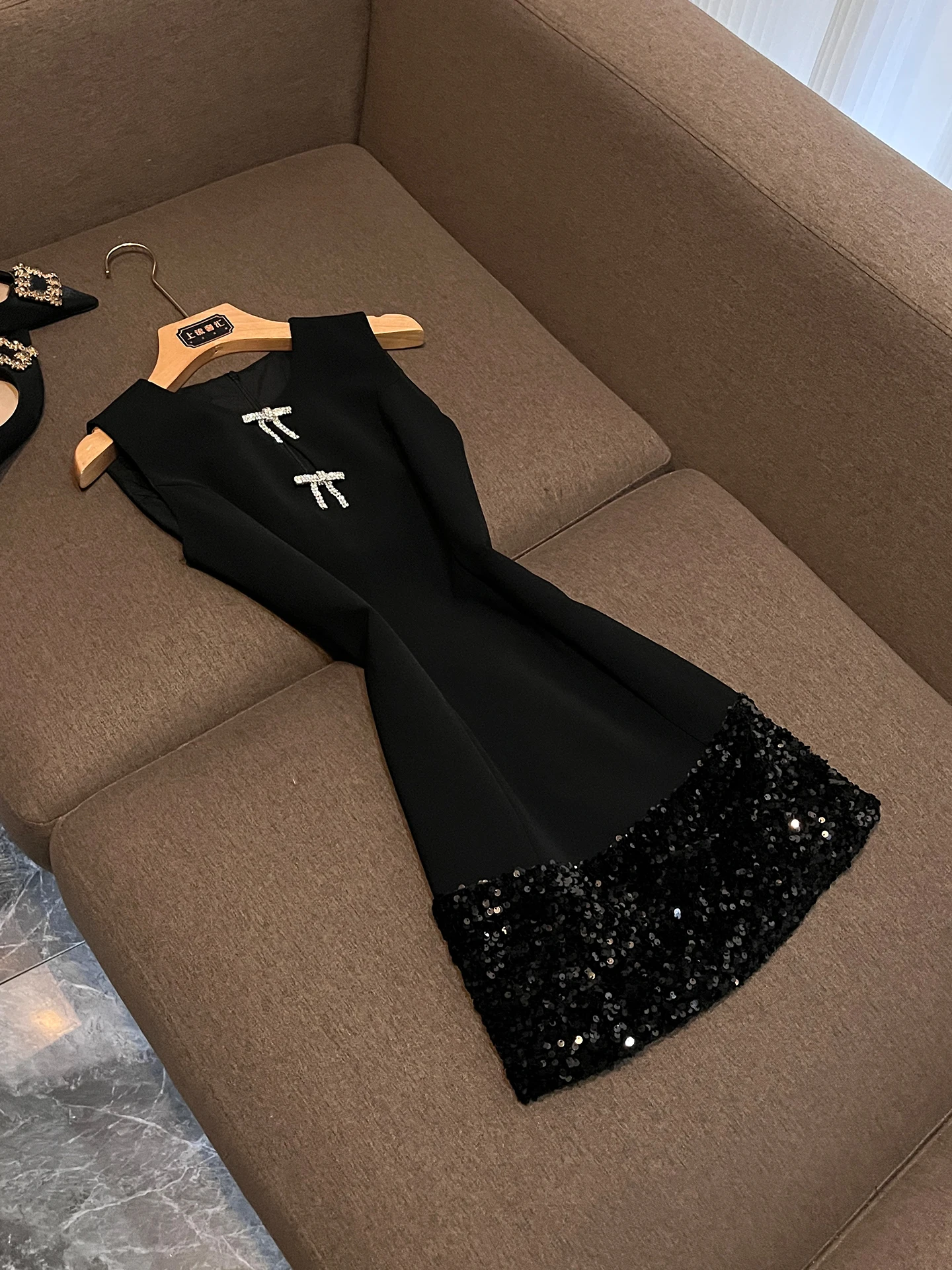 

Элегантное черное платье-жилет с узлом на день рождения, с пайетками, без рукавов, в китайском стиле, для женщин, для офиса и торжественных мероприятий