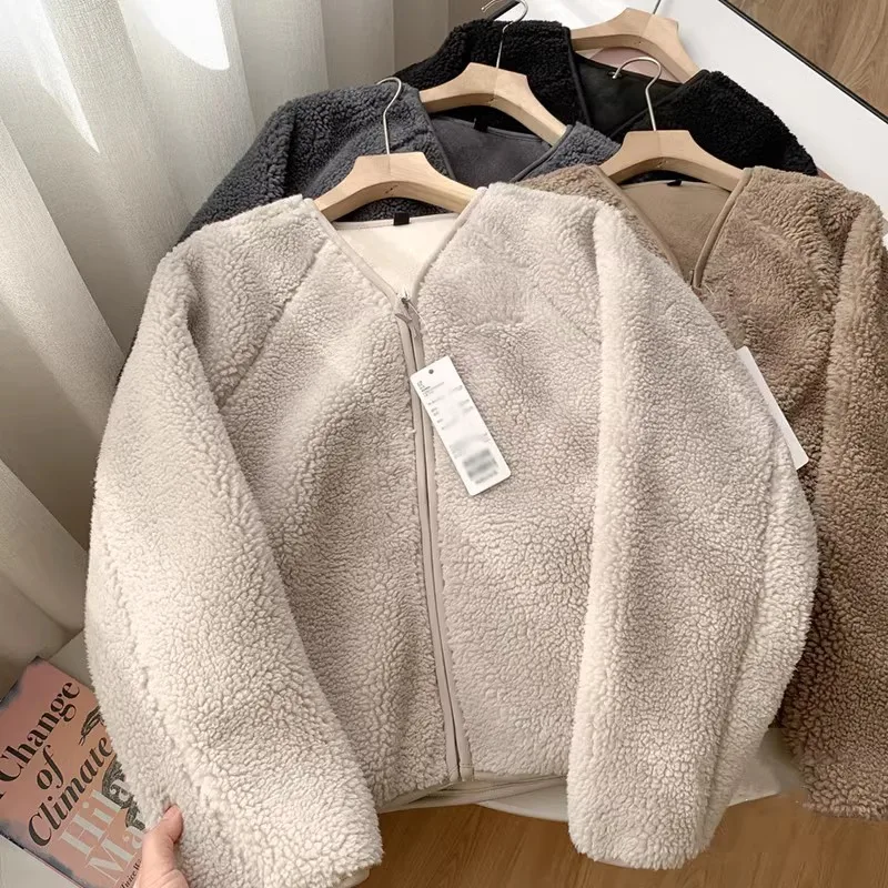 Vrouwen Nieuwe Zachte Shearling V-hals Rits Fleece Korte Jas Herfst Winterjassen voor Vrouwen Luxe Merk Lange mouwen Top kleding