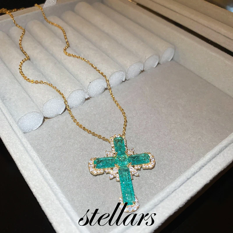 

New Green Diamond Cross Pendant Necklace: Chic, Minimalist, Unique Design, Elegant Collarbone Chain & Sweater Chain Jewelry