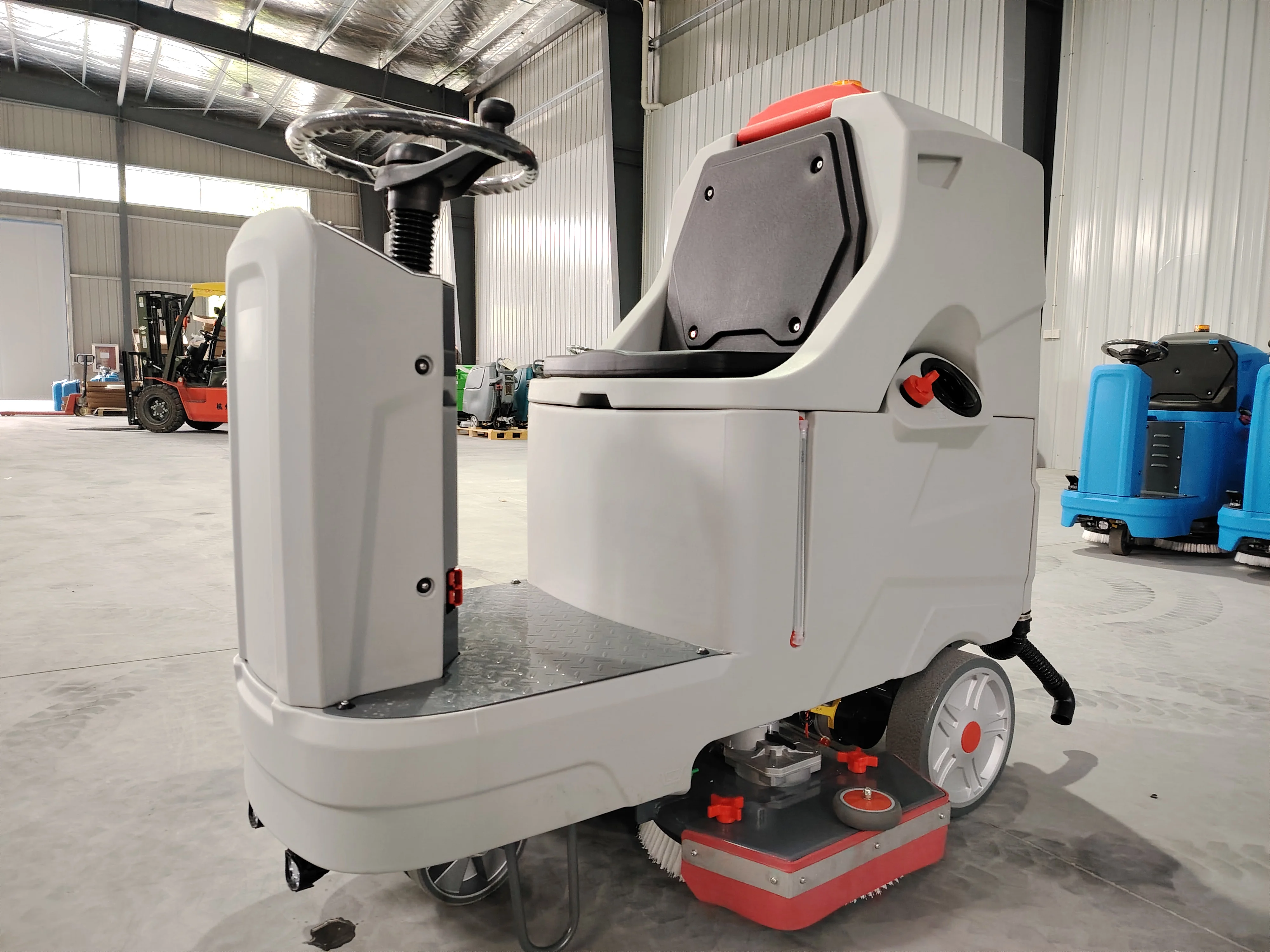 90L Commercial Automatic Floor Cleaning Machine, Electrically Driven Floor Cleaning Machine