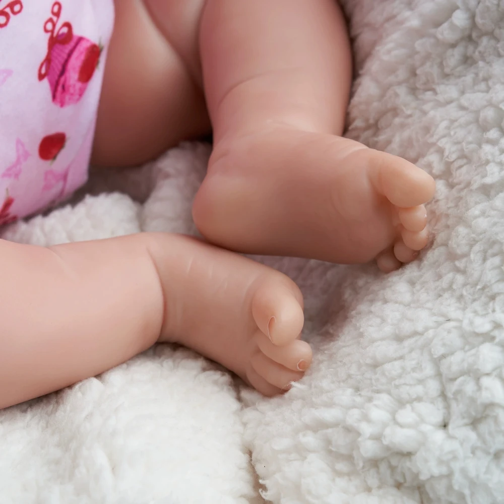 50cm/20 inch Fully Vinyl Reborn doll Realistic Cute Implanted Hair Girl doll Children's Dress up Game Companion Toy Gift view 4