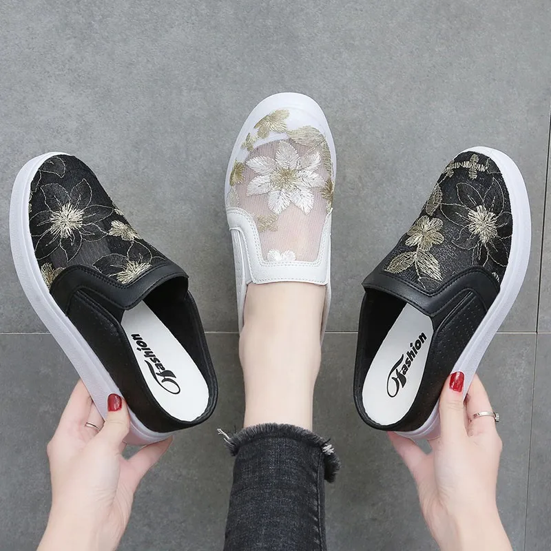 Breathable mesh gauze covered head half slipper women's new casual embroidered flower inner elevation wedge slippers C478