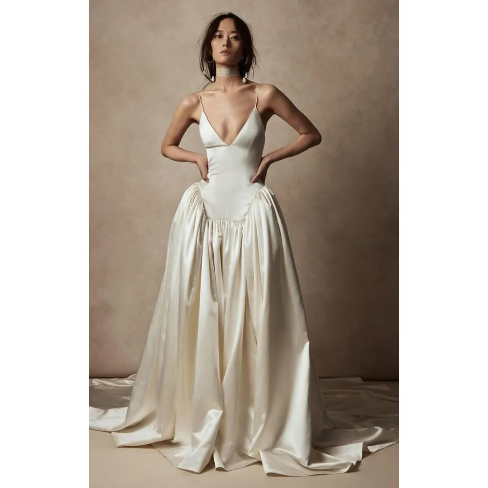 Simple White Wedding Dress V Neck Sleeveless Spaghetti Strap Sweep Train Banquet Celebrity Prom Marry Female Gowns Classic
