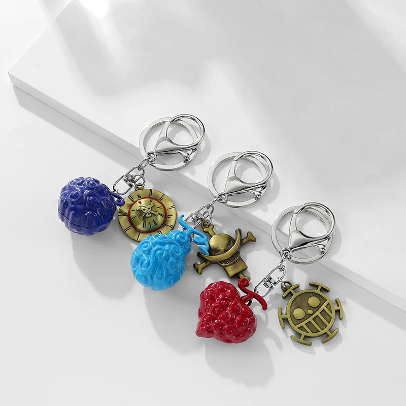One Piece Metall-Schlüsselanhänger Anime Luffy Ace Law Teufelsfrucht Schlüsselring Kreativer Anhänger Autoschlüsselhalter Modische Dekoration Charm Geschenke