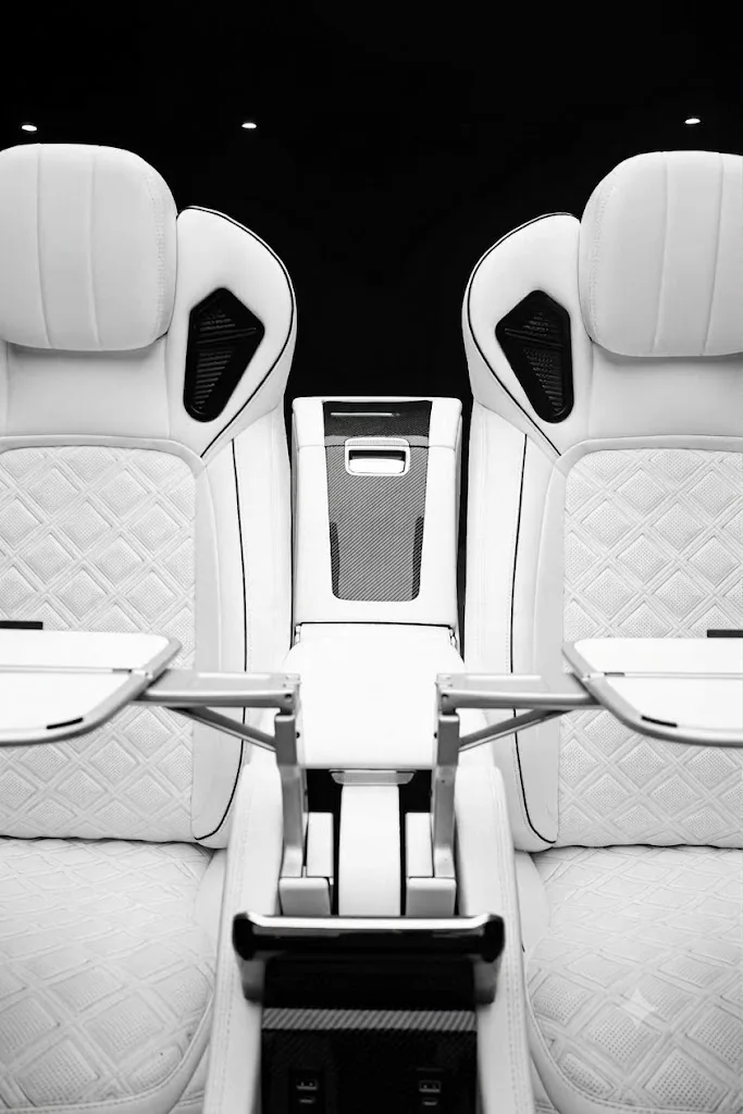 Modified Dry Carbon Fiber Adjustable Luxury Bucket Seat Racing Car Interior Parts for  G63 G55 G500 G550 G900 G350