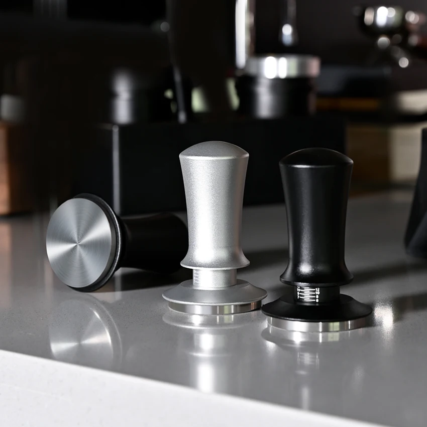 سدادة قهوة ثابتة مع ضغط زنبركي معايرة من الفولاذ المقاوم للصدأ لضغط مسحوق القهوة 51/53/58 مللي متر أداة توزيع الإسبريسو #1