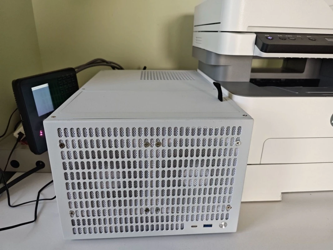 8 Bay Nas Case Matx…