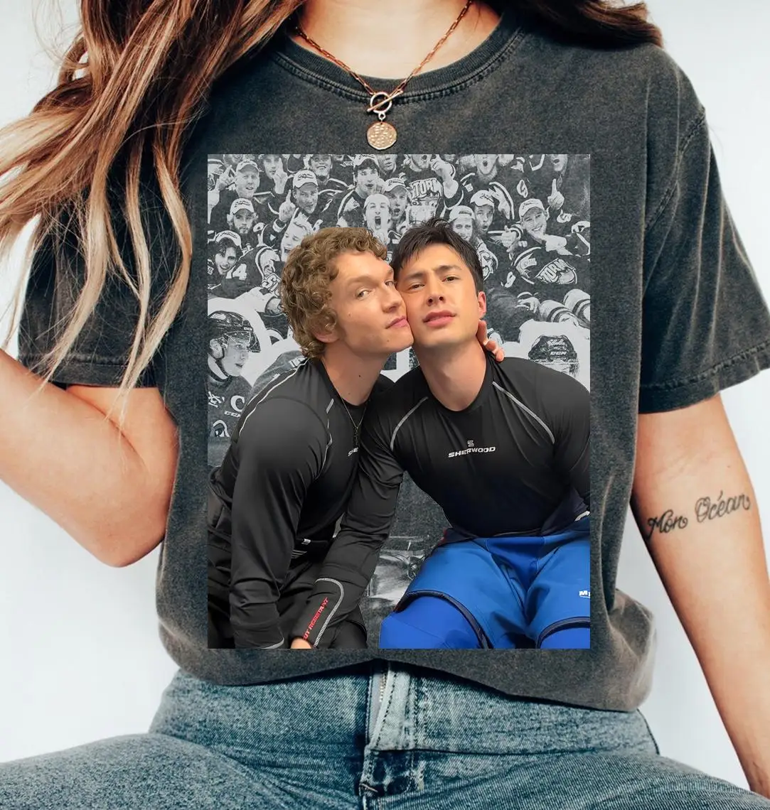 

Ретро футболка Ilya Rozanov Licks Shane Hollander Face, комфортные цвета, забавная рубашка Ilya с рубашкой Shane, рубашка с мемом