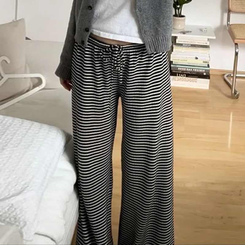 

American Street Fashion Striped Straight Leg Women's New Product, Contrasting Color Lace Up Loose Sports Casual Pants For Women