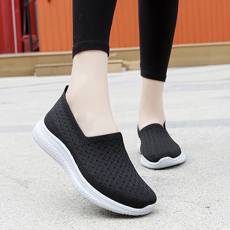 

Women Walking Shoes Light Fitness Sports Outdoor Mesh Flats Non-slip Breathable Sneakers Black Soft Loafers