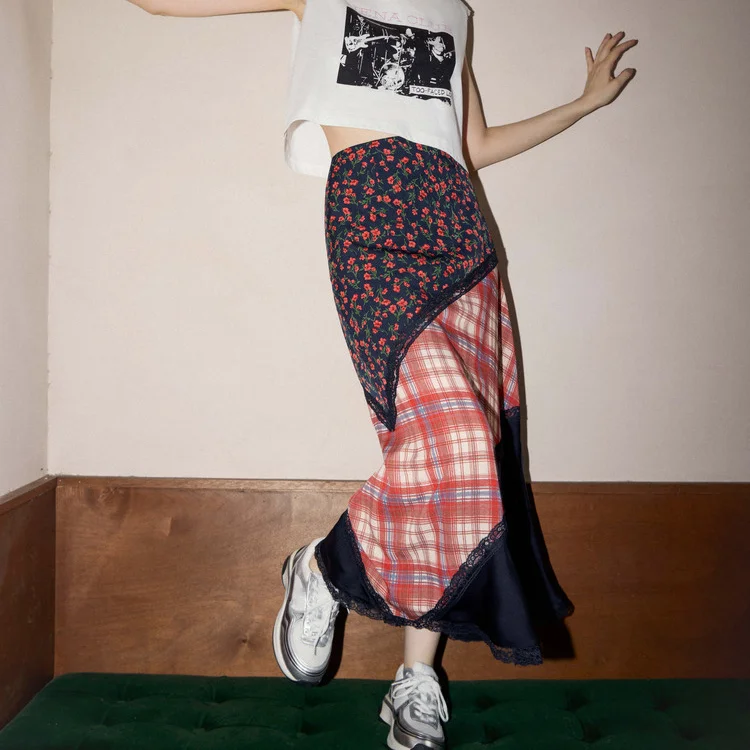 

American Retro Plaid Floral Splicing A-shaped Skirt for Women