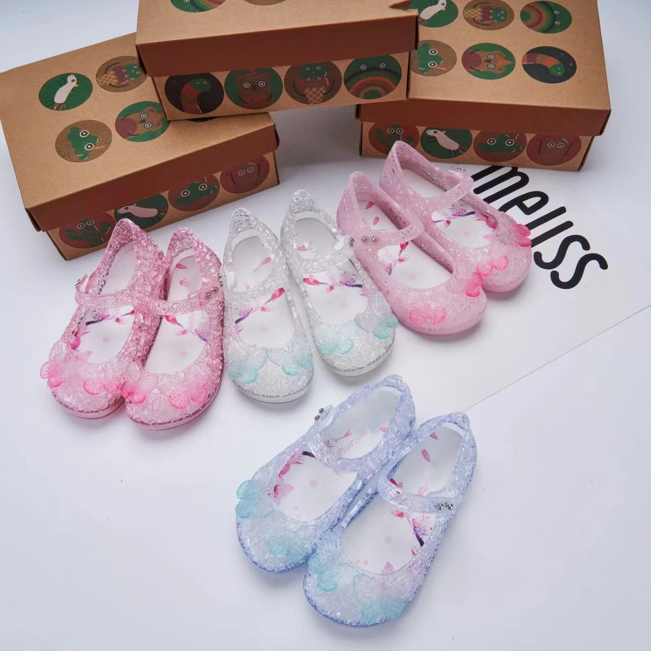 2024 Children's Hollow Jelly Sandals Girls' Baotou Beach Shoes Toddlers Princess Bird's Nest Butterfly Printed Sandals Fragrant