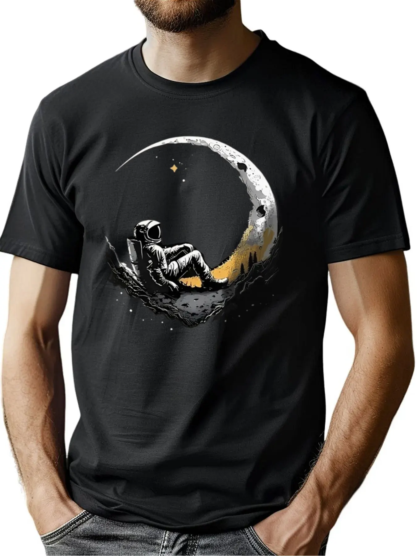 

Men's Comfortable Cotton Crew Neck Tee Featuring Astronaut Crescent Moon Print, Soft Fabric,Perfect Christmas Gift For Gentlemen