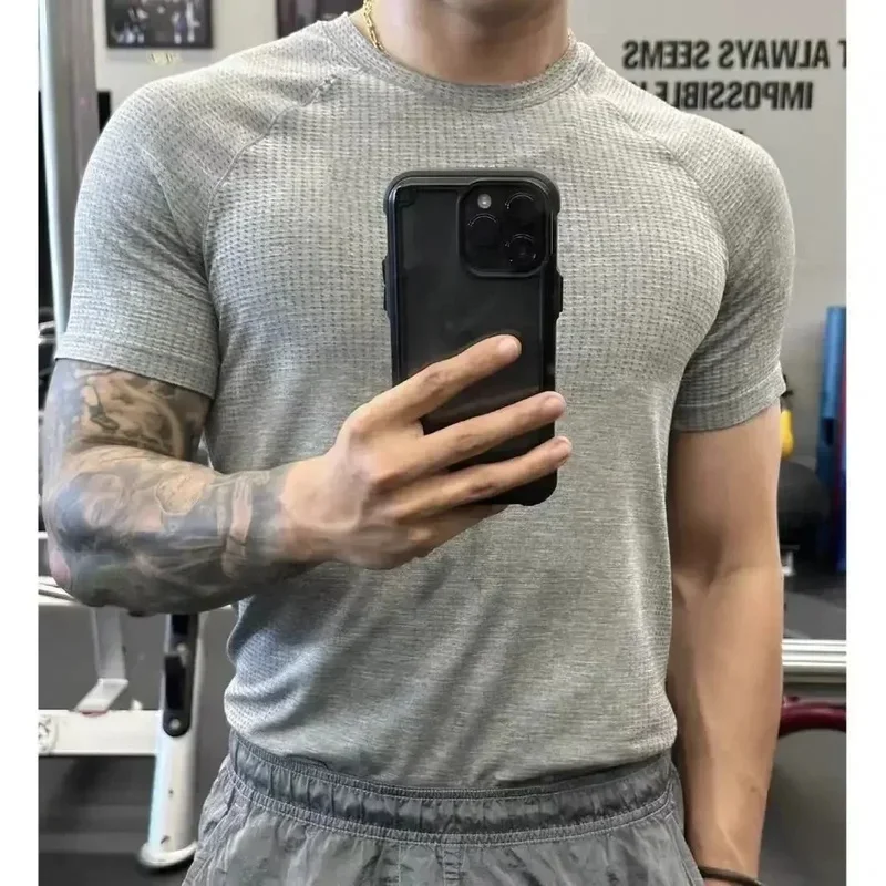 Metal Vent Tech T-shirt Tight Breathable Comprehensive Training Clothes Fitness Tshirt Running Sport Tees Bodybuilding T shirt