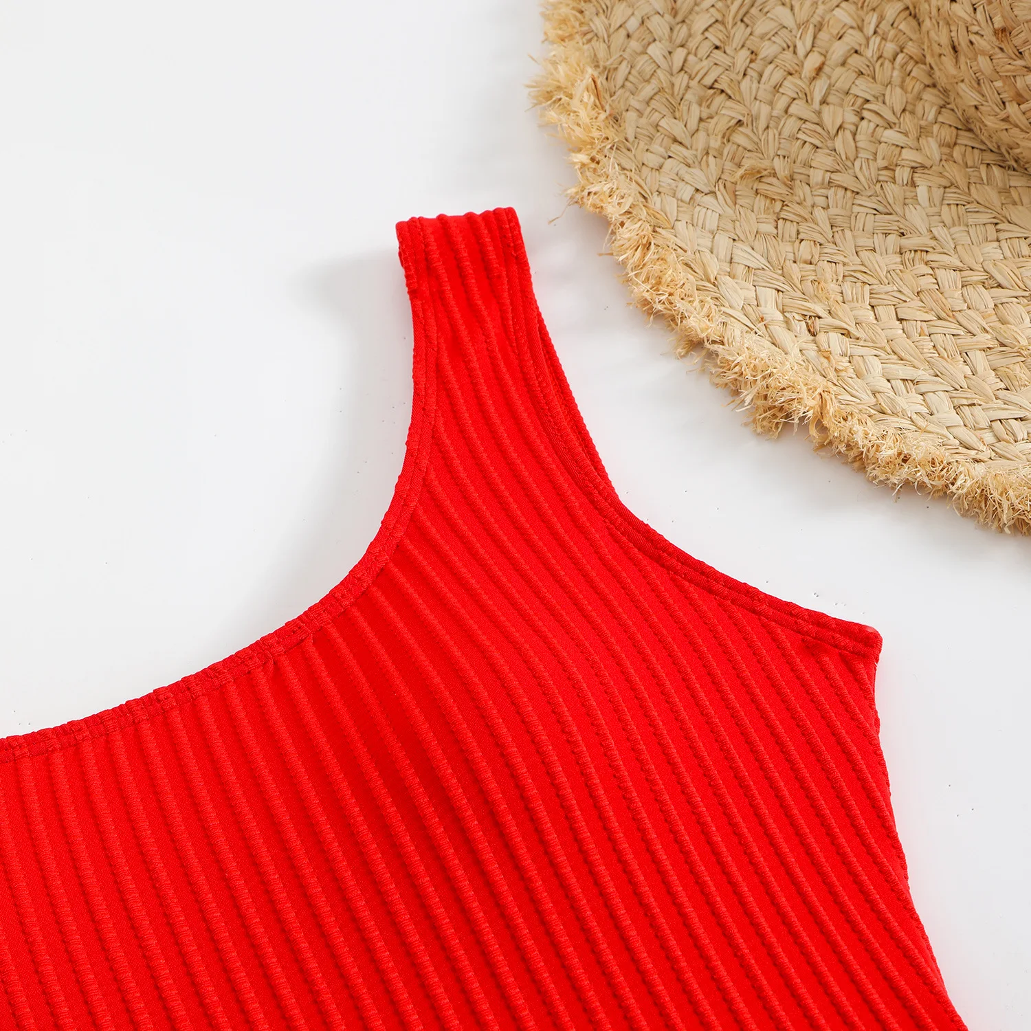 Women\'s Solid Color Red One Piece Swimsuit Summer Beach Vacation Monokini Conservative Bikini Slim Backless Swimwear 2025 New