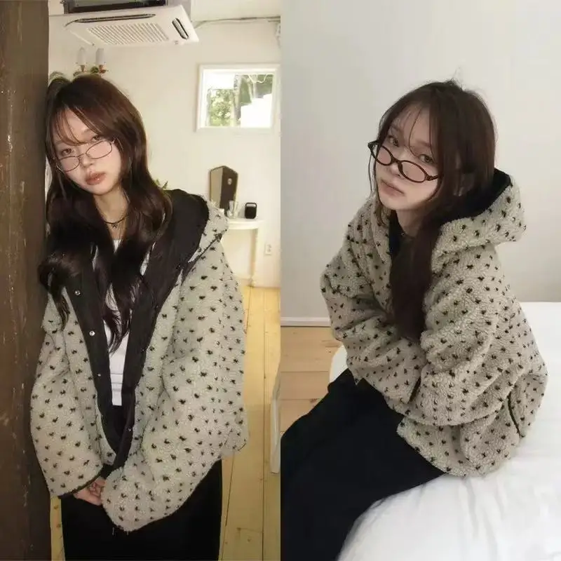 

Thiened Winter Jaet Women's Korean Sle Loose Fit Hat with Lamb Fur Inner ket Long Sve Button Closure Polka Dot Fl...