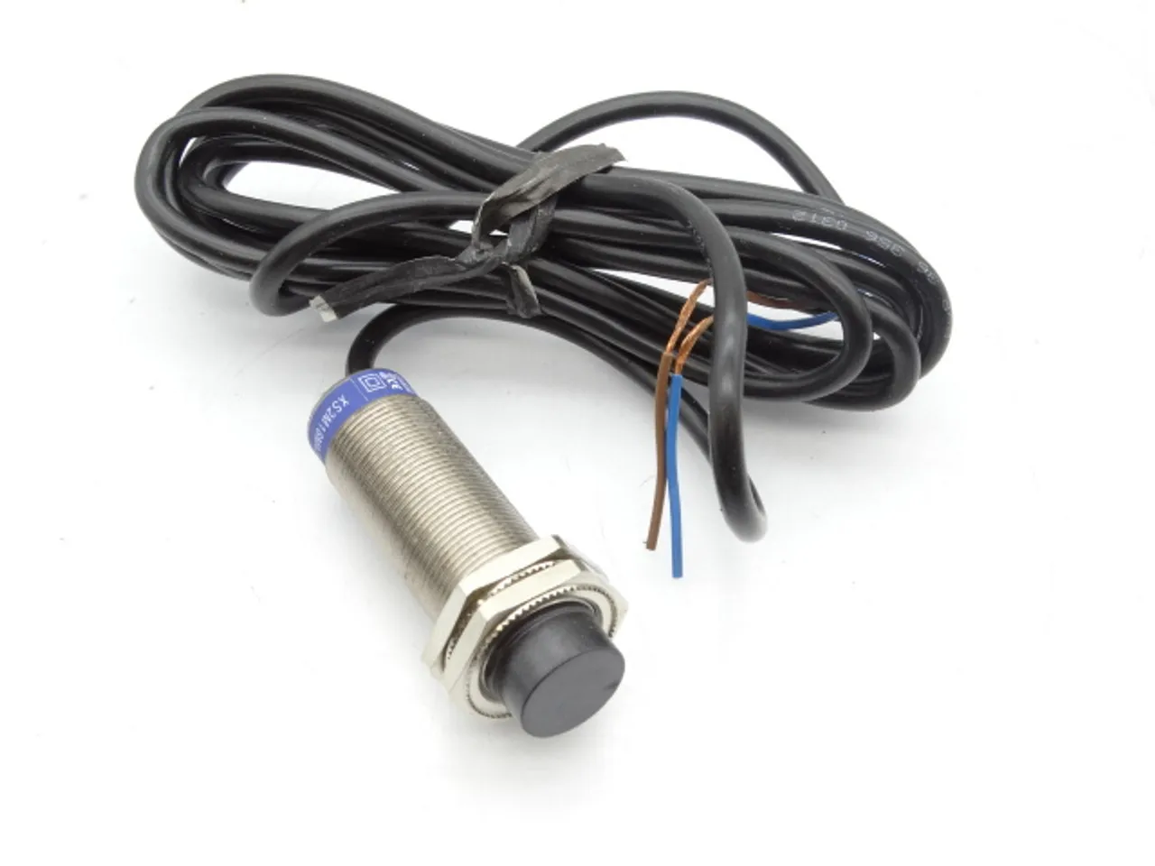 

XS2M18MA250 proximity switch sensor