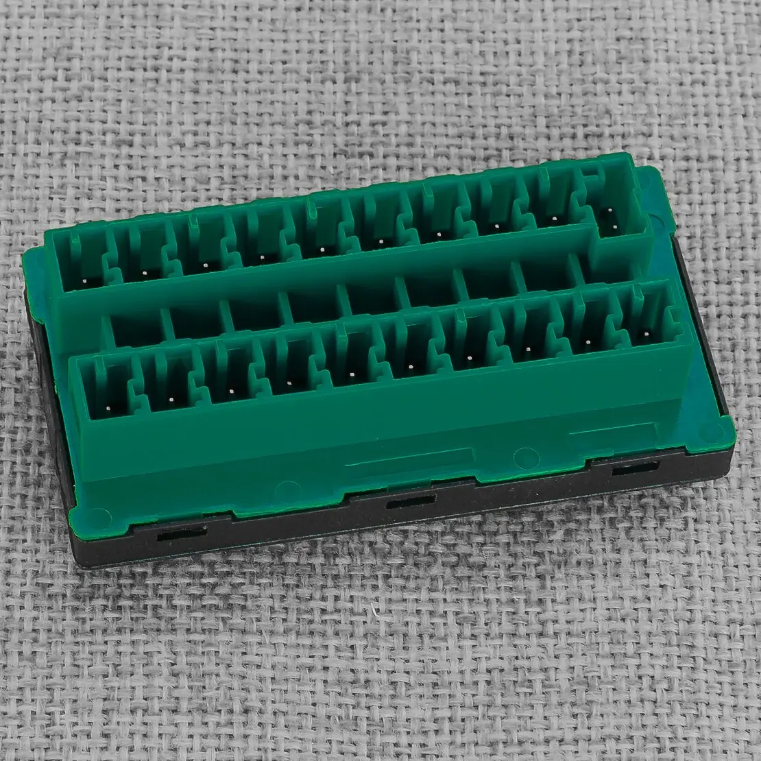 

68321746AA Double Row 20 Way Fuse Connector Plastic Fit For Chrysler Pacifica Voyager Jeep Gladiator Wrangler Ram 1500 2500