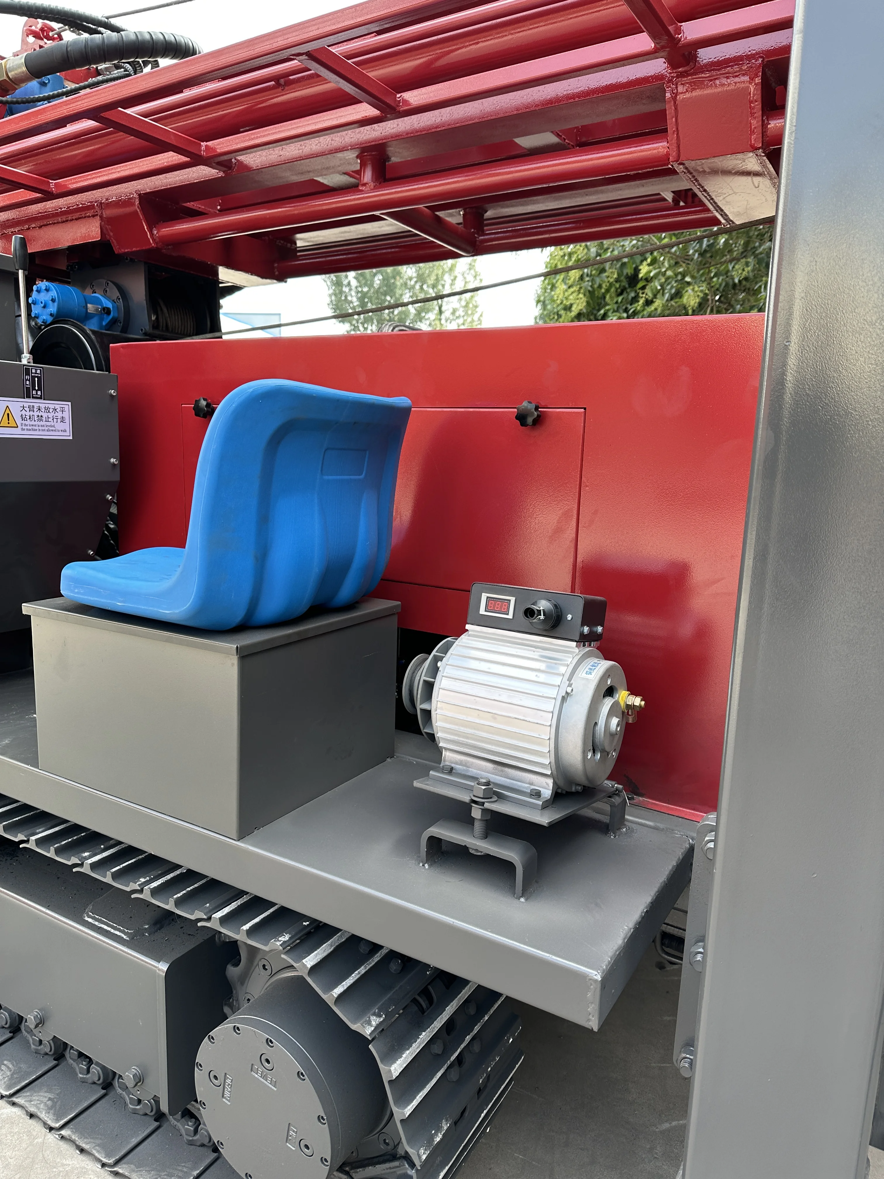 고성능 맞춤형 크롤러 장착 유압식 280m 수중 시추 장비