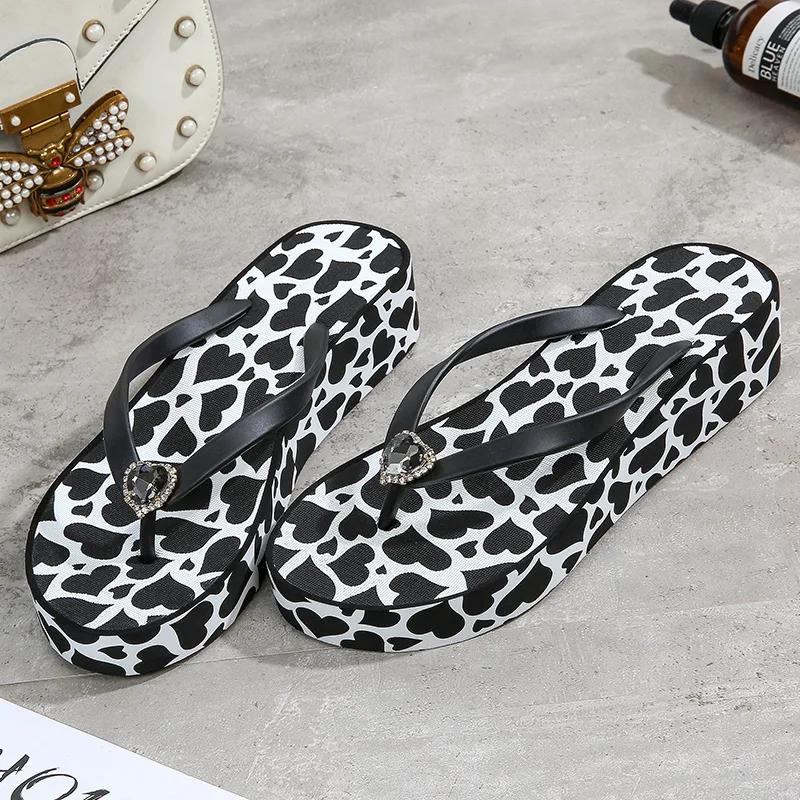 2022 Free Shipping JUICY LOVERS Brand Outside Women Slippers Flat Beach Slipper Sandals Black Sportswear Summer Flip Flops