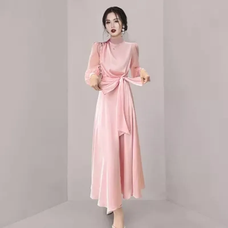 Gaun Satin Asetat Musim Semi Musim Panas Fashion Baru Gaun Swing Besar Temperamen Liburan Tepi Pantai Pinggang Ramping Lengan Panjang Lentera Wanita