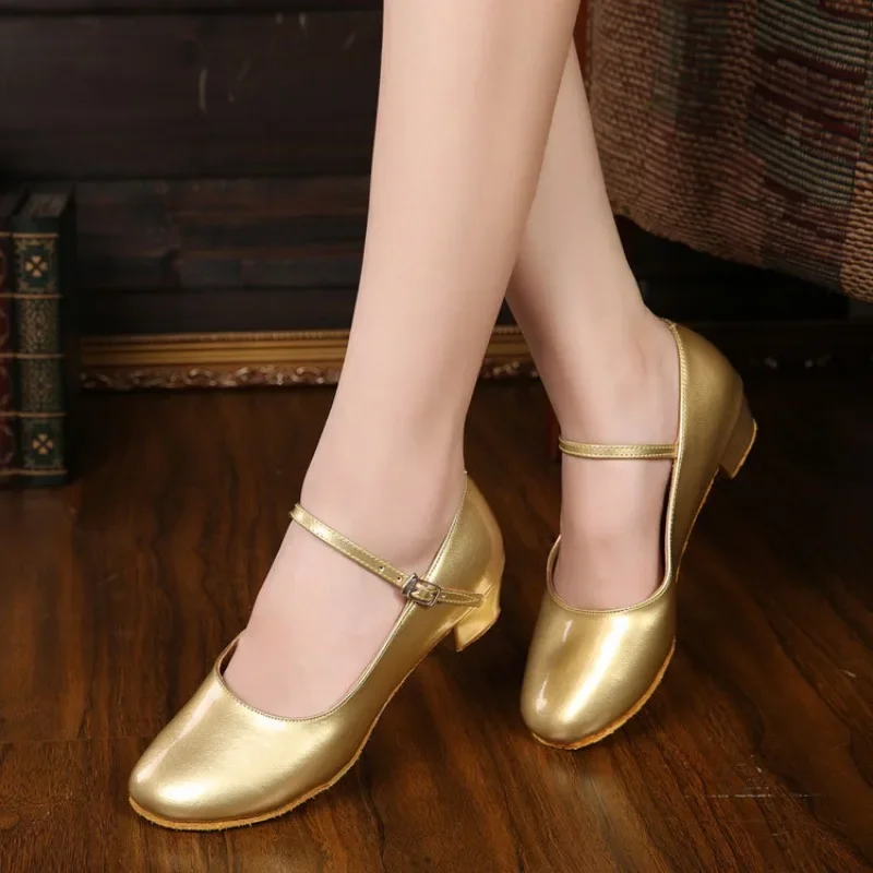 العلامة التجارية الجديدة بو الجلود المرأة قاعة الرقص حذاء المعلم السالسا اللاتينية الباليه حذاء الفتيات الأطفال التانغو أحذية السيدات امرأة حذاء رياضة