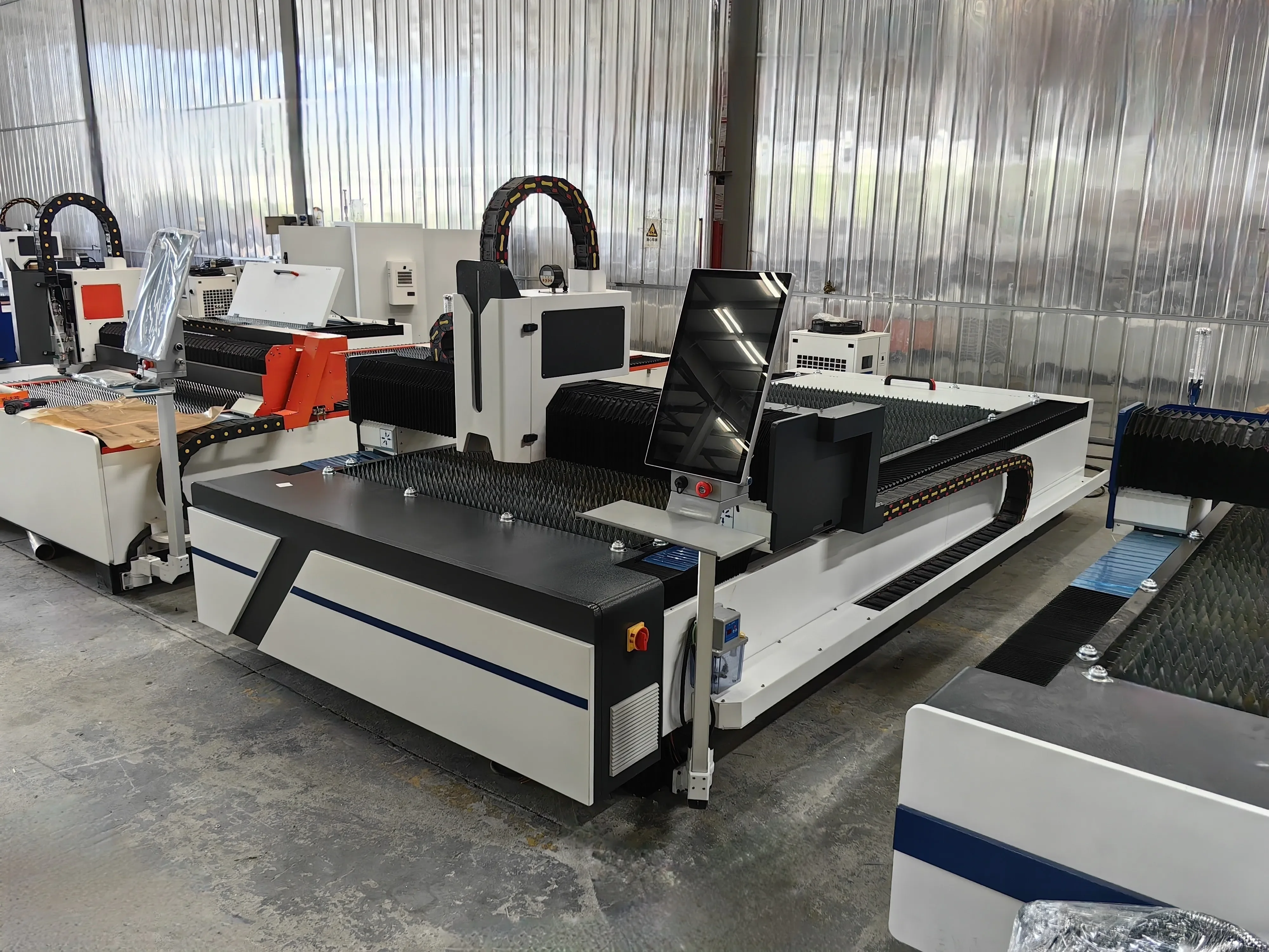 High Quality Fiber  cutting machine Factory Sale High Configuration Price  Cutting Machine