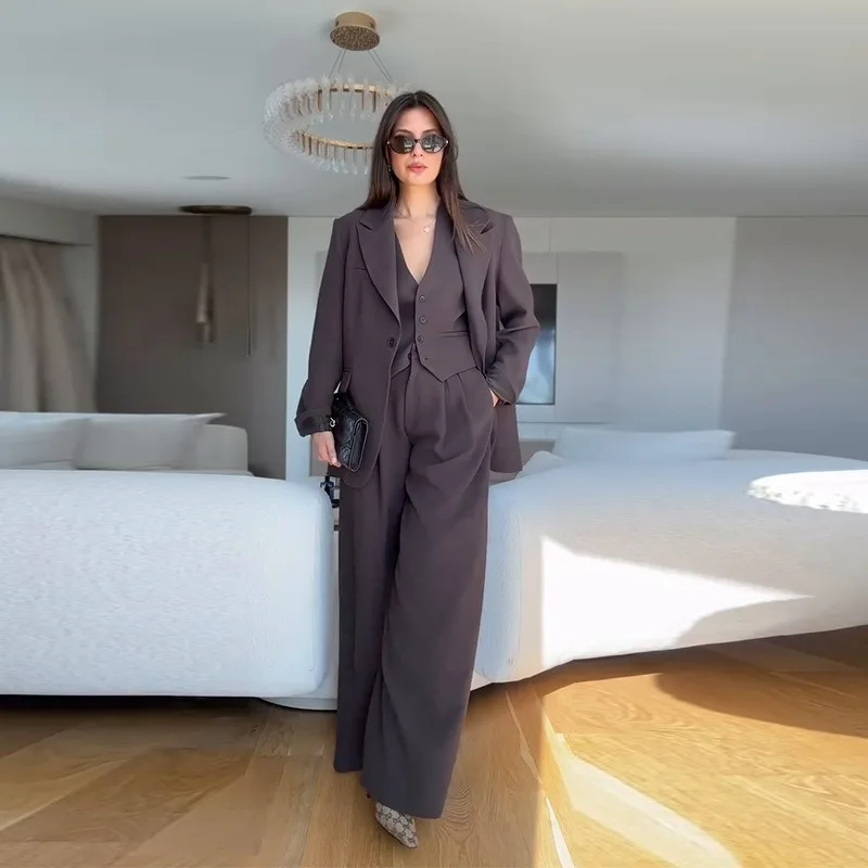 

Новый модный и индивидуалистичный комплект женской одежды для экспорта с повседневным свободным пальто с длинными рукавами и широкими брюками