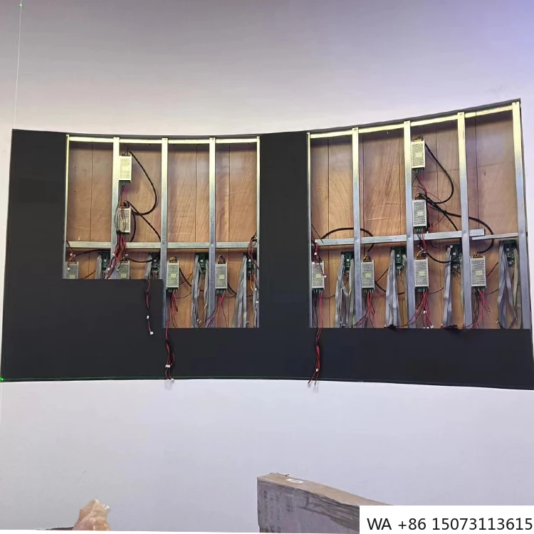 屋内用P2曲面LEDスクリーン - 640x480mm カスタムサイズ フルカラービデオウォール