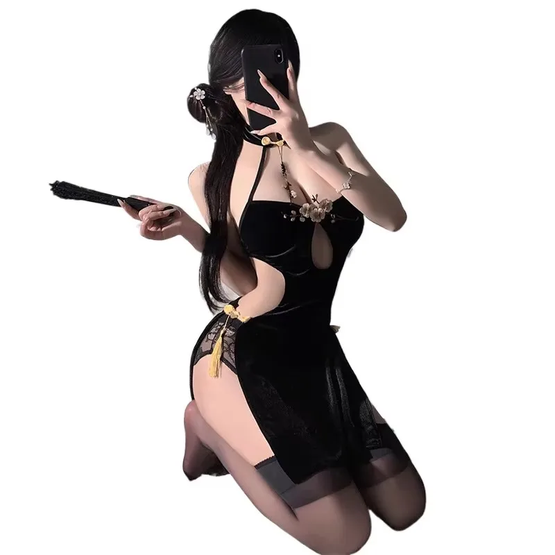 

Sexy Black Cheongsam Dress Uniform Hanging Neck Hollow Out Embroidery Lingerie Nightgowns Backless High Slit Qipao Anime Cosplay