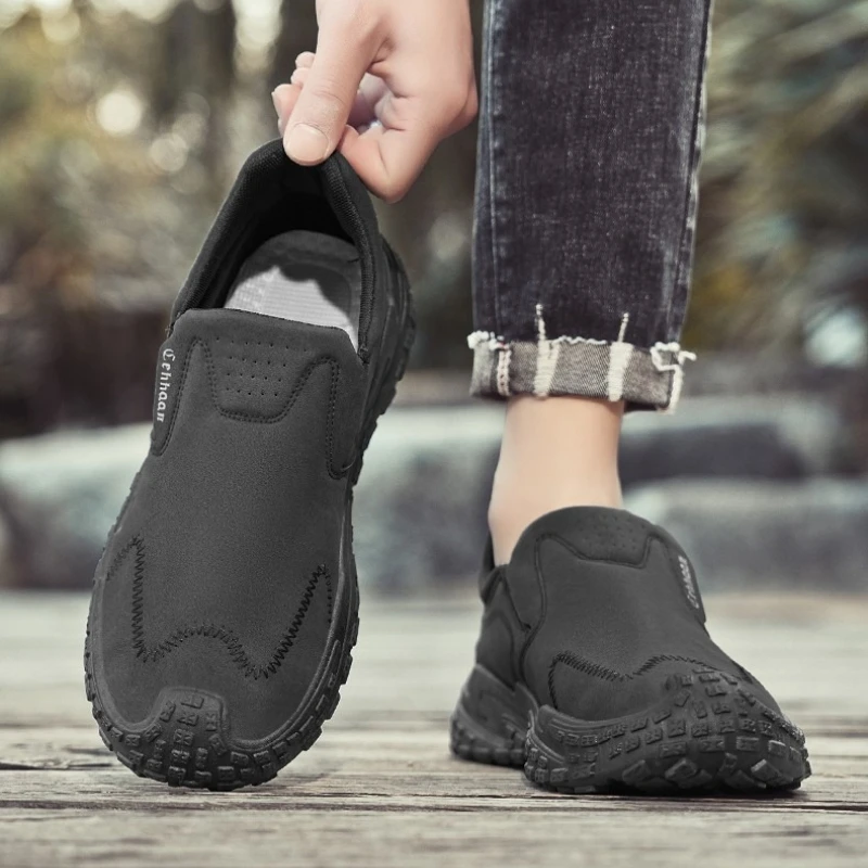 

Four-season Low-top Breathable Trendy Flat-top Low-top Round-toe Solid-color Wearable Fashionable Men's Casual Sports Shoes