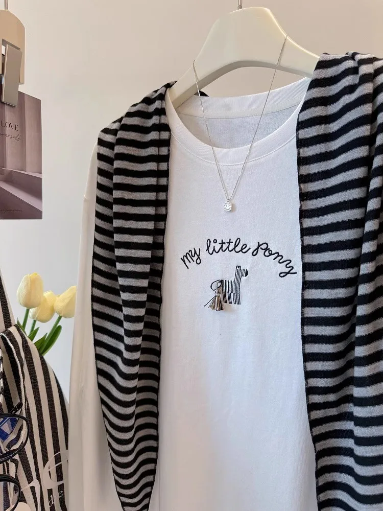 大きいサイズ 300ポウ インス ロングスリーブTシャツ レディース 秋 ストライプ 刺繍入り ツーピースセット 韓国風