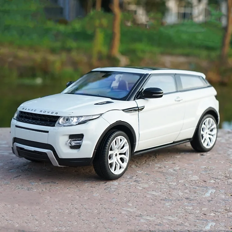 1:24 WELLY Range Rover Evoque SUV Alloy Car Model Diecast Metal Toy Vehicle Miniature Scale Model Car Collection Children Gift