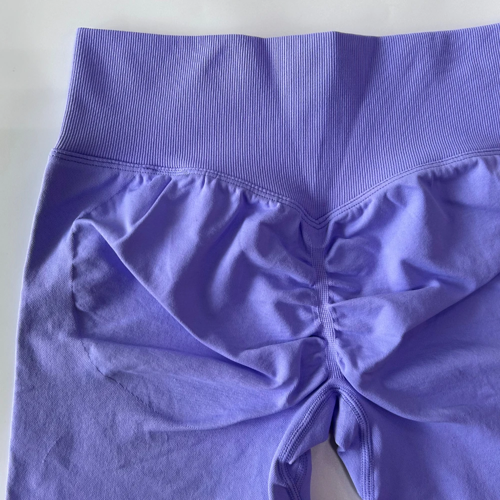 Pericic 4,5" Beinlänge Yoga-Shorts für Damen, gerippt, hohe Taille, Sportshorts, hochelastische Trainingskleidung, nahtlose Gym-Shorts – Detail 12