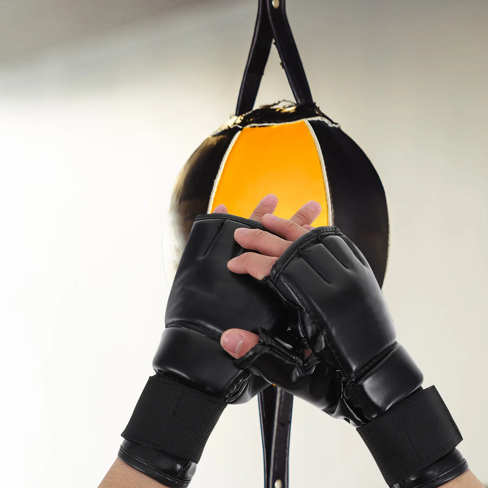 

1Pair High-Quality Half-Finger Boxing Gloves for Training Sparring Kickboxing Breathable Palm Comfort Fit Widened Wrist PU