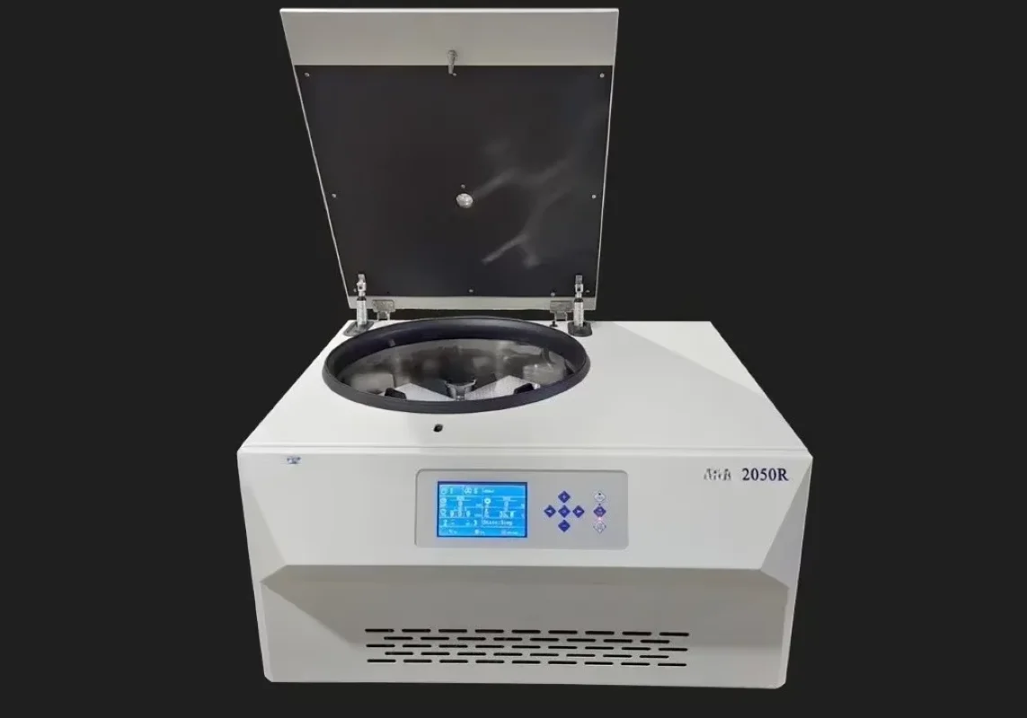 High Speed Refrigerated Centrifuge 20500rpm with 4x750ml Swing Rotor for Blood Sample Separation in Medical Laboratory