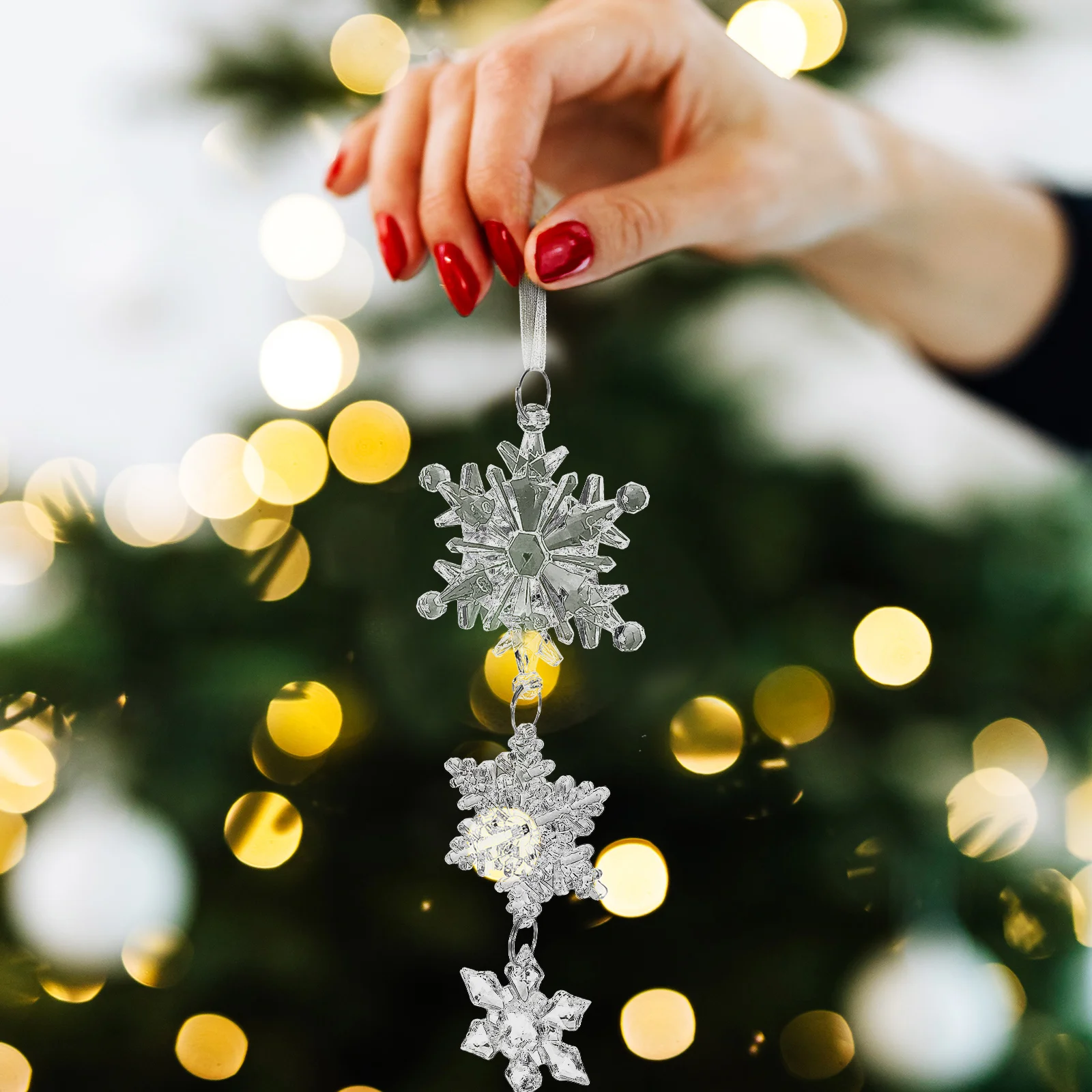 

3Pcs Christmas Snowflake Pendant Hanging Decorations for Xmas Tree Party Garden Wall Door Home Office Acrylic Hanging Ornaments