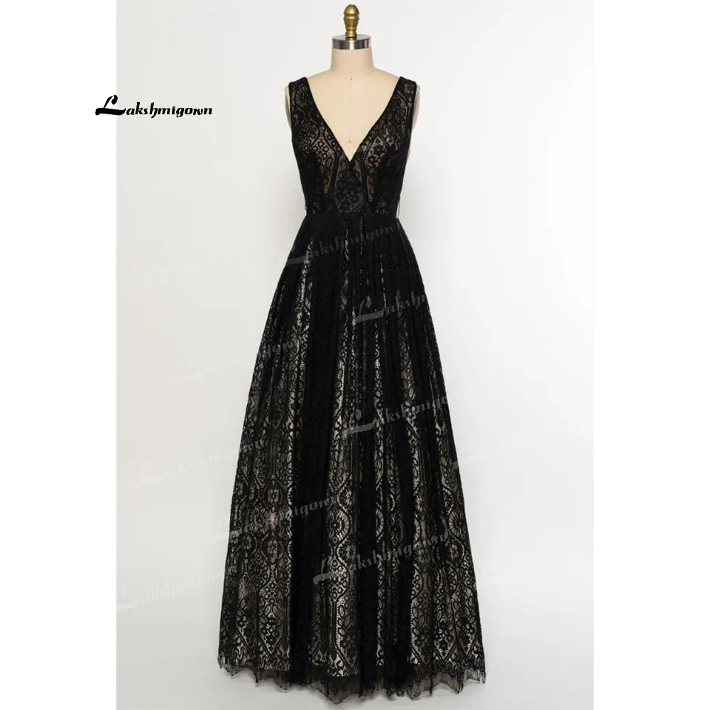 Elegent  Floor-Length Mother of the Bride Dress Formal Dress for Wedding Party Black lace V neck A line ball gown Straps Zipper