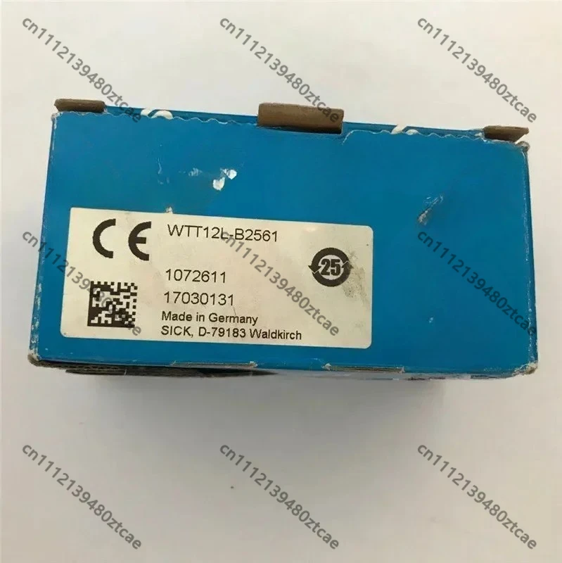 Block Type Photoelectric Sensor, NPN/PNP Push-Pull Output, Background Suppression Laser Switch for Industrial Automation