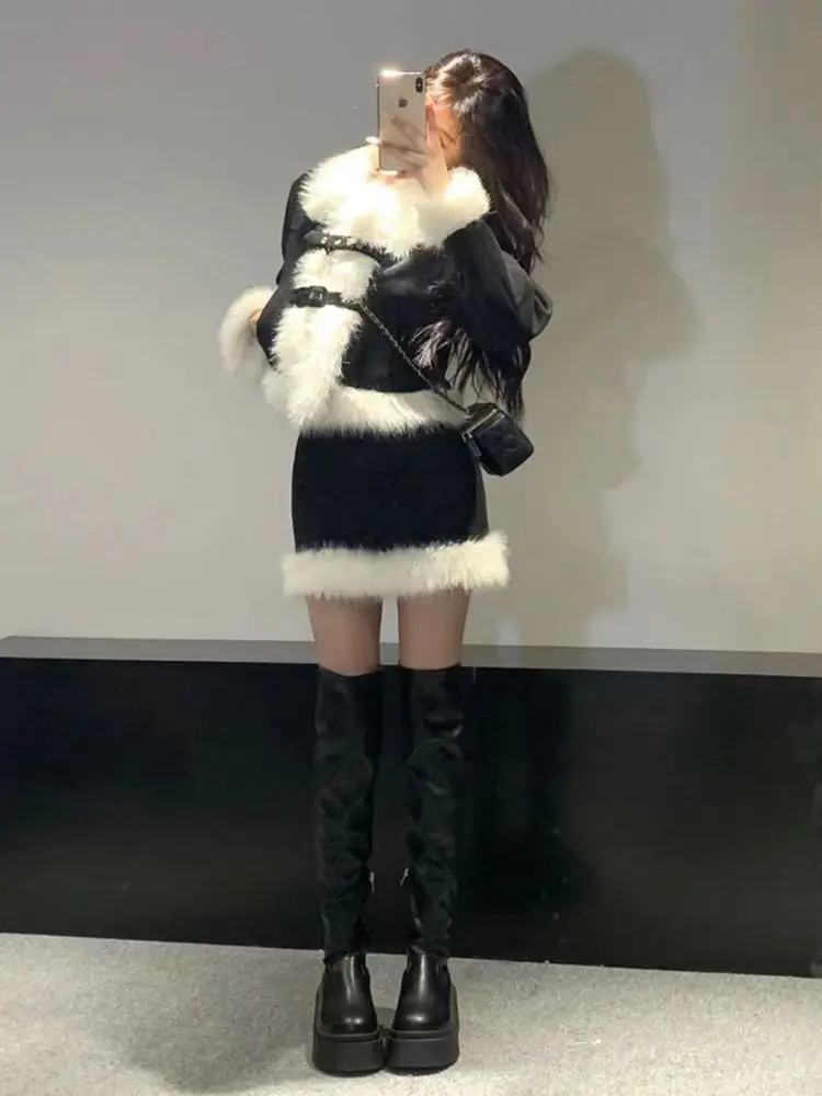 Snow Princess Autumn and Winter Plush Suit Korean Style Fashionable Golden Fur Collar Black Skirt Two-piece Set