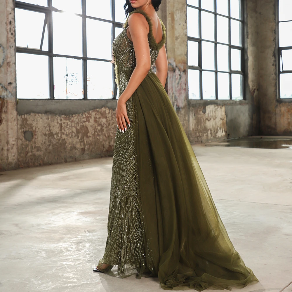 Green Sweetheart Sleeveless Strap Heavy Beaded Dubai Evening Dresses Wedding Elegant Arabic Formal Party Gown With Sweep Train