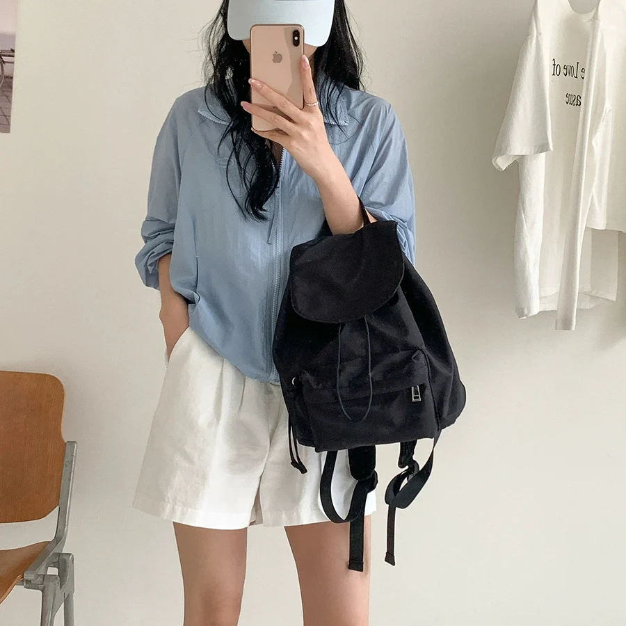 Casual Lightweight Travel Backpack Korean Style Nylon Drawstring Bagpack Waterproof Large Capacity Schoolbag Teenagers Flip-Top