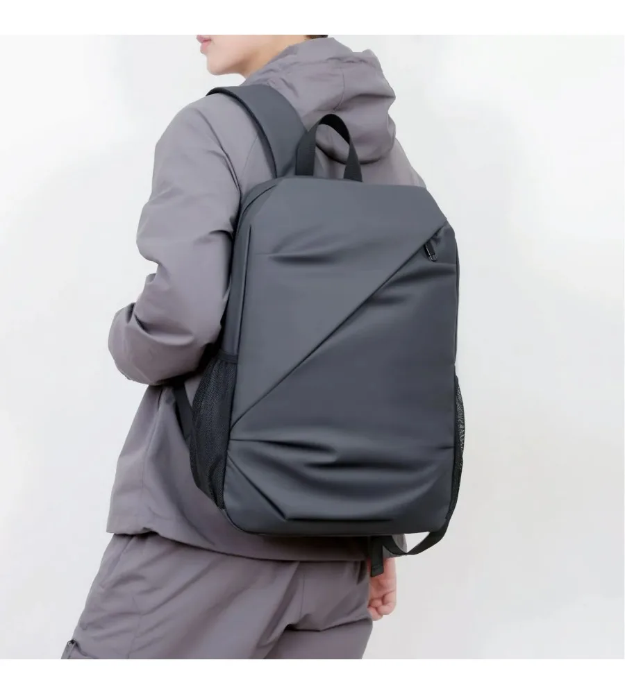 Lightweight Solid-Color Backpack Streamlined Laptop Bag for Students and Casual Professionals