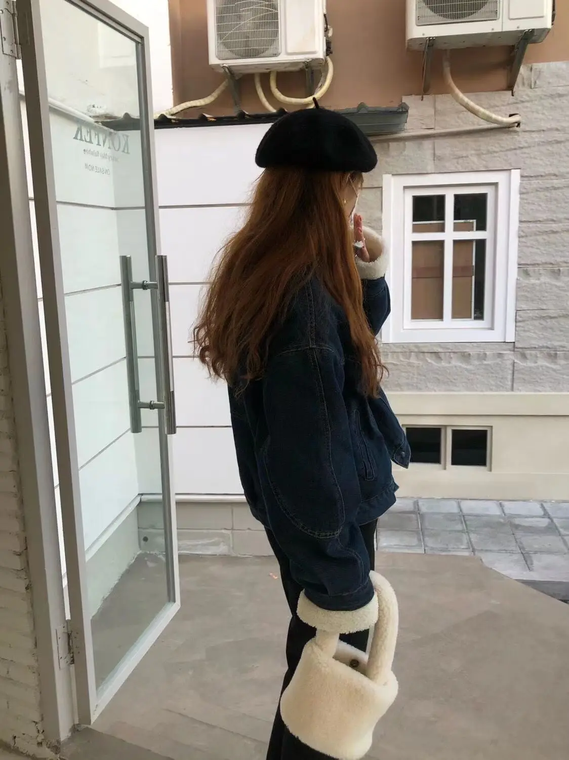 Cappotto di jeans con pelliccia e cappuccio peluche da donna autunno pieghe bottone a pressione controllato originale Harajuku tendenza scuola patchwork regolabile