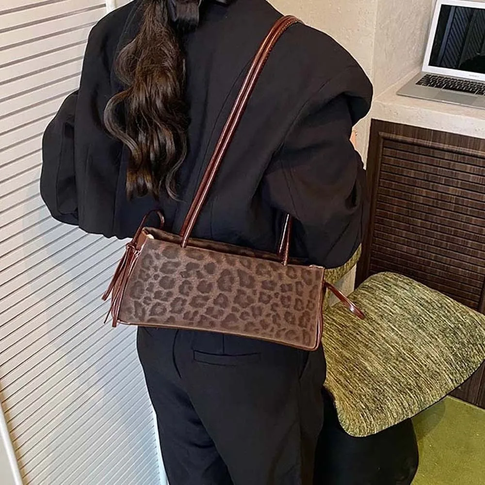 

Сумка-багет в корейском стиле с леопардовым принтом, водонепроницаемая, большая вместимость, из ПУ, на плечо, для женщин