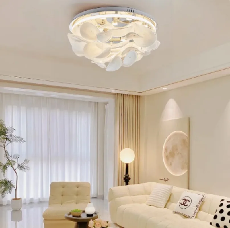 Foglia di loto di design francese, lampada da soffitto per sala da pranzo, luce moderna a vento color crema, lampada da studio per camera da letto in vetro