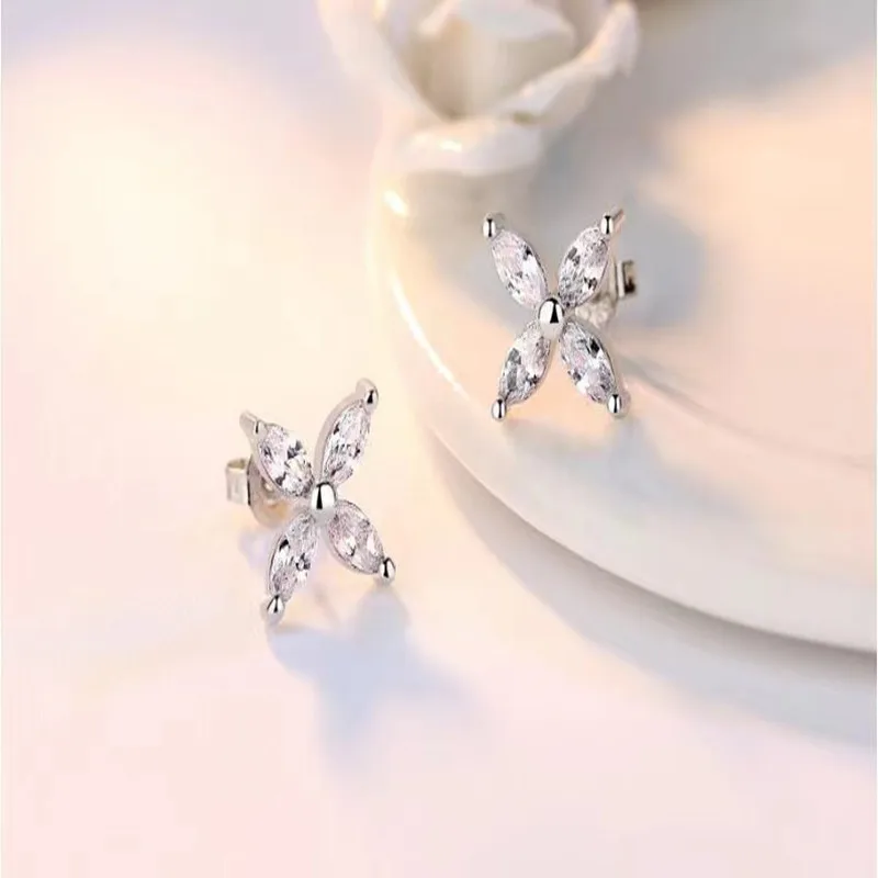 925 Sterling Silver Custom Equine Moissanite Earrings 2*4mm