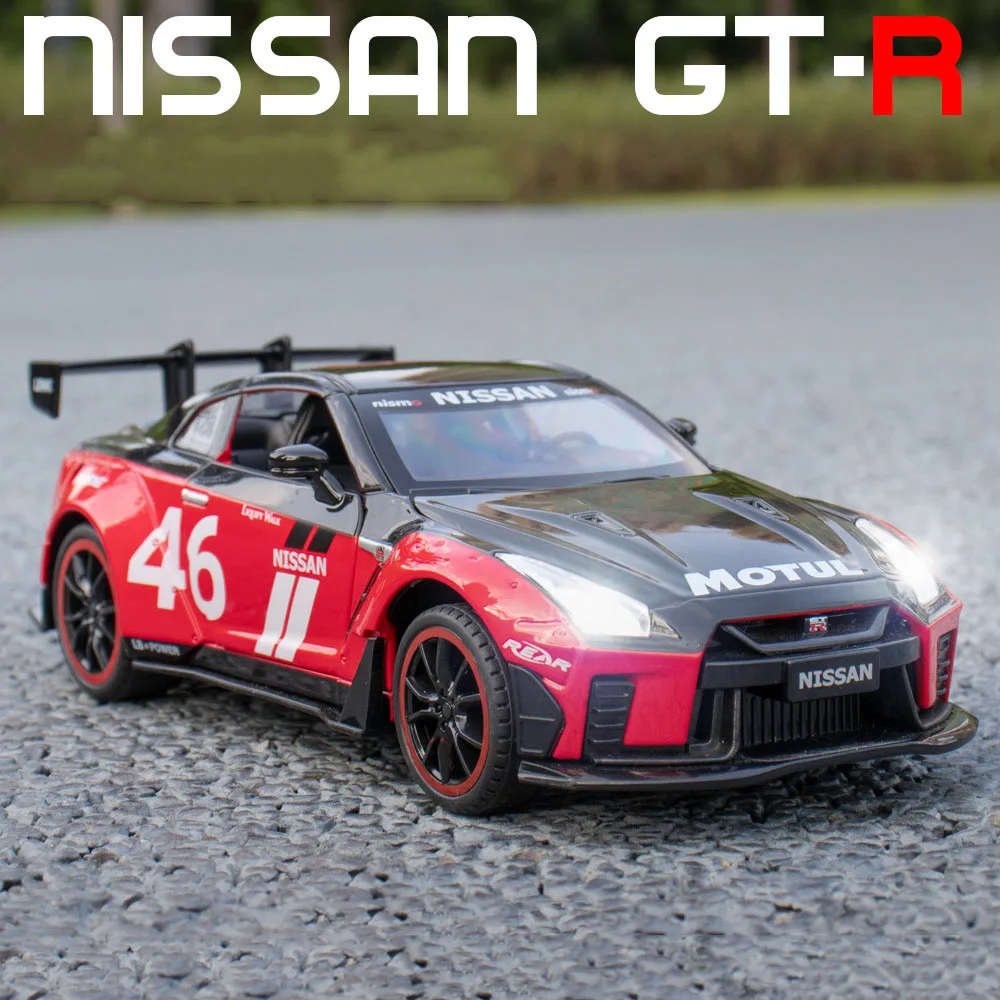 1:22 Modele samochodów zabawkowych Nissan GTR 4-drzwiowe można otworzyć Miniaturowy samochód sportowy Zabawki Koło Pociągnij z powrotem Model Pojazd Przyjaciel Prezenty urodzinowe