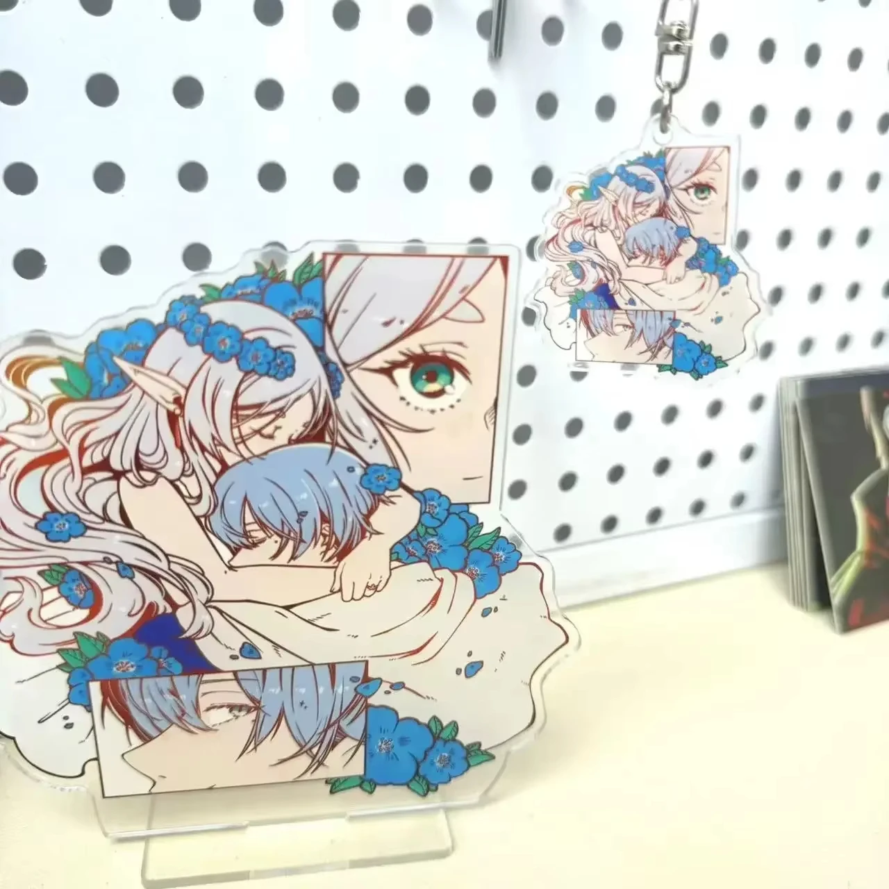 Frieren: Jenseits der Reise – Acryl-Standplakette „Himmel“ – Anime-Sammlerstücke, Geschenk, Desktop-Ornament – Detail 2