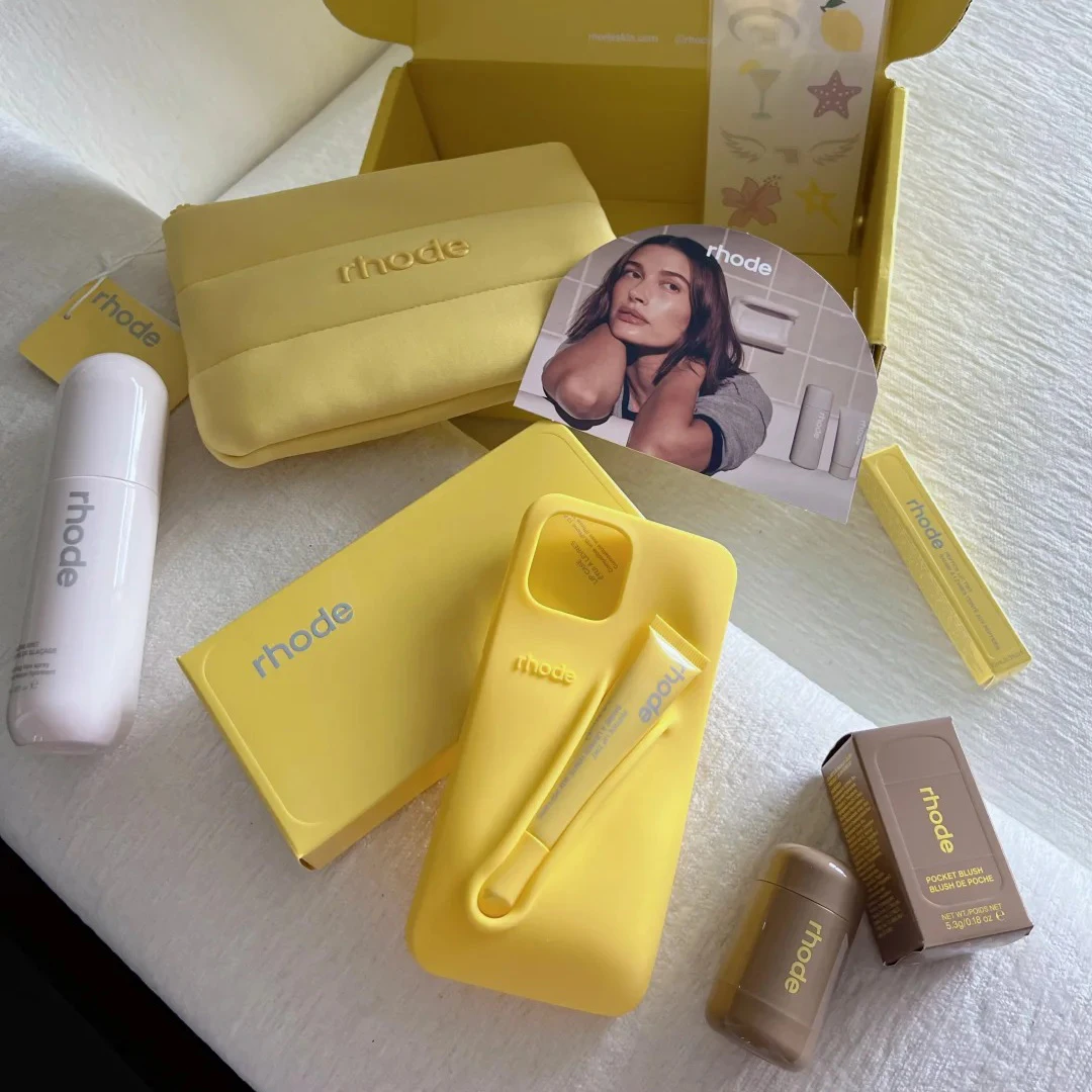 حقيبة مكياج فقاعية ذات إصدار محدود من رود سمر، مرآة زجاجية، كريم وجه الحليب، حزمة المرحاض، حزمة الشمس نقع تان لاين، جيب أحمر الخدود #1